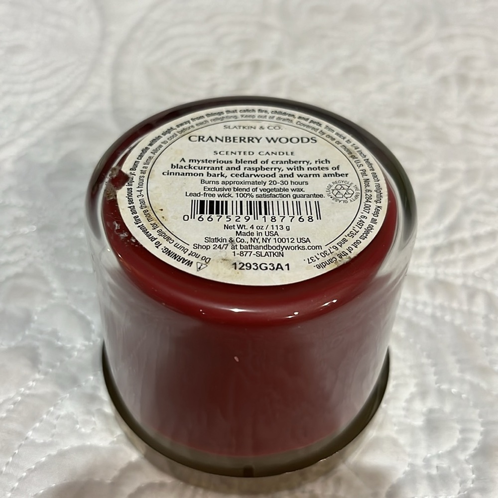 BB&W frosted cranberry theee wick and‎ cranberry woods single wick candles, new - Picture 14 of 15